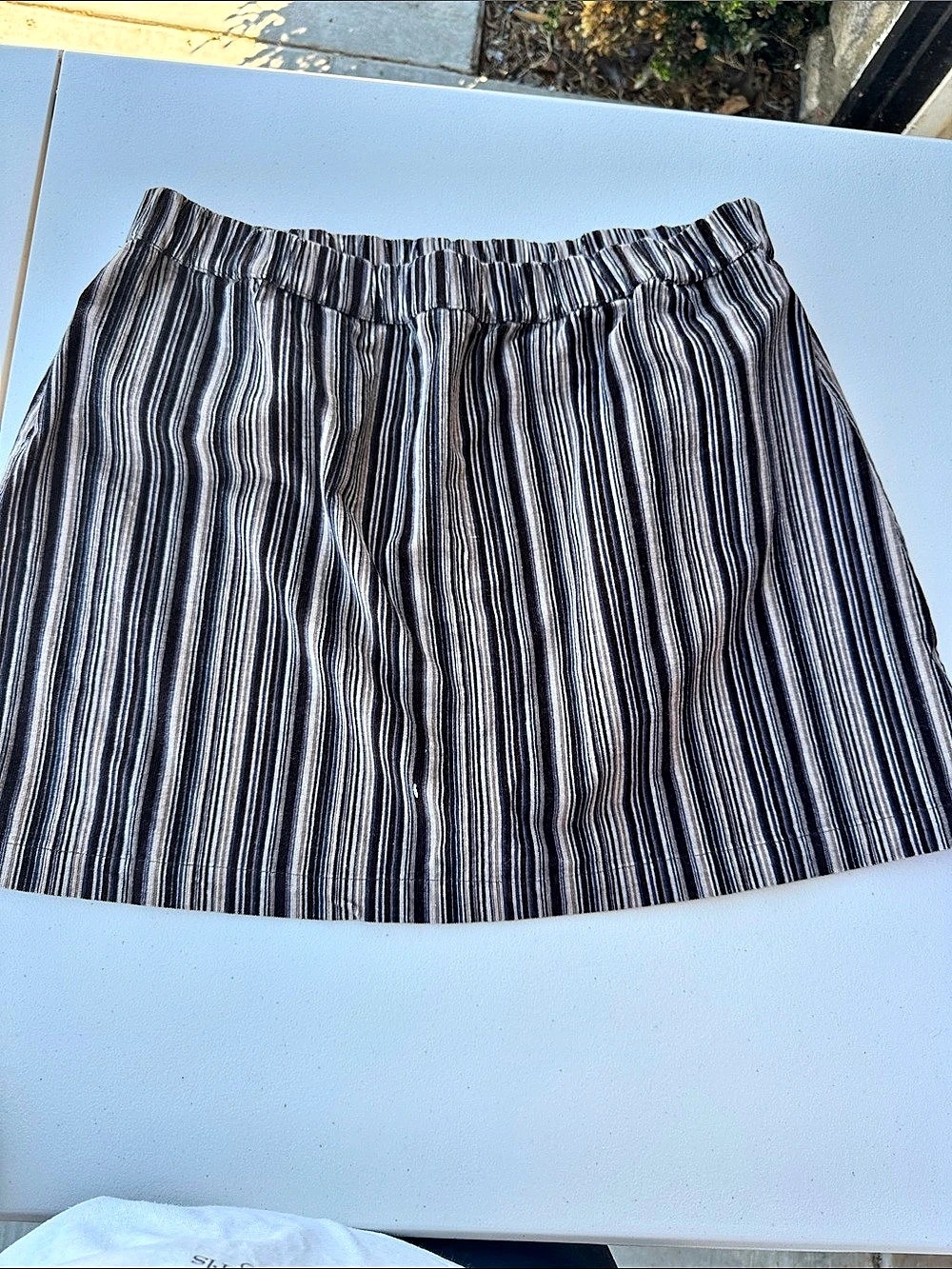 AE Striped Mini Skirt in Black & White Like New